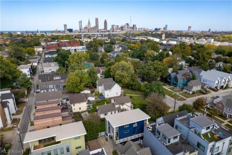 716 University Court Cleveland OH 44113