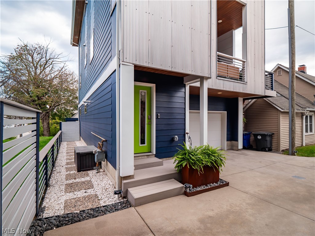 716 University Court Cleveland OH 44113