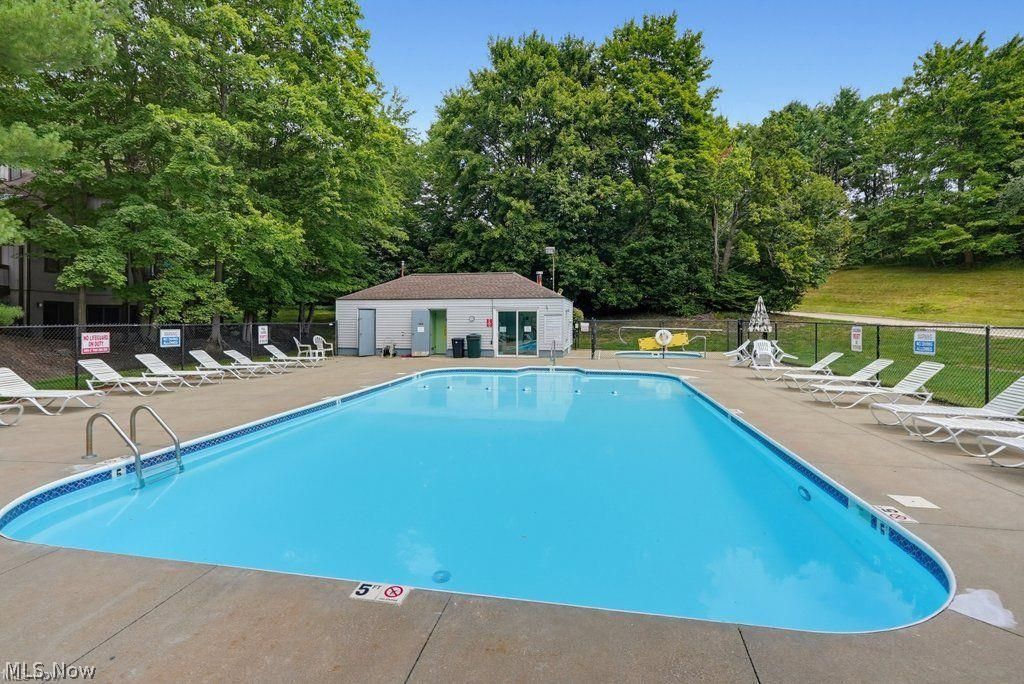 520 Meredith Lane Cuyahoga Falls OH 44223