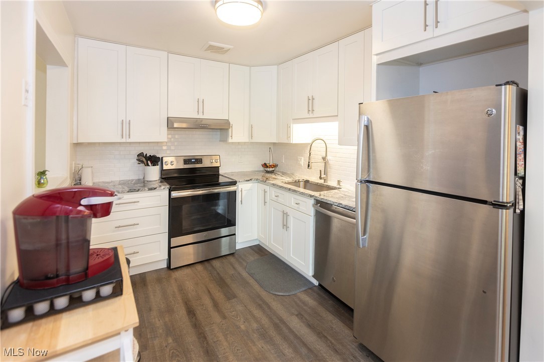 18501 Hilliard Boulevard Rocky River OH 44116