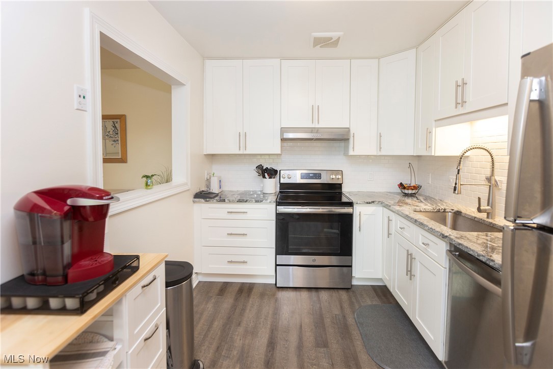 18501 Hilliard Boulevard Rocky River OH 44116