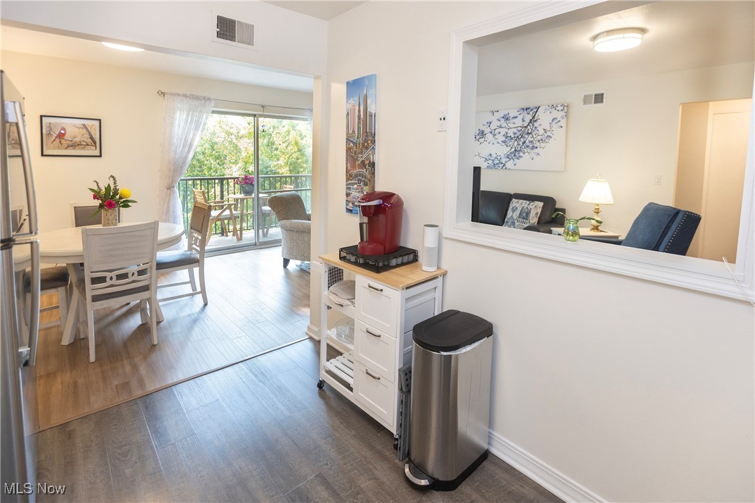 18501 Hilliard Boulevard Rocky River OH 44116