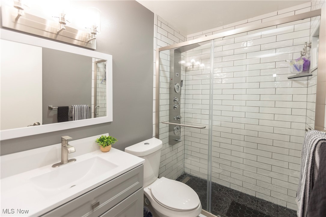 18501 Hilliard Boulevard Rocky River OH 44116