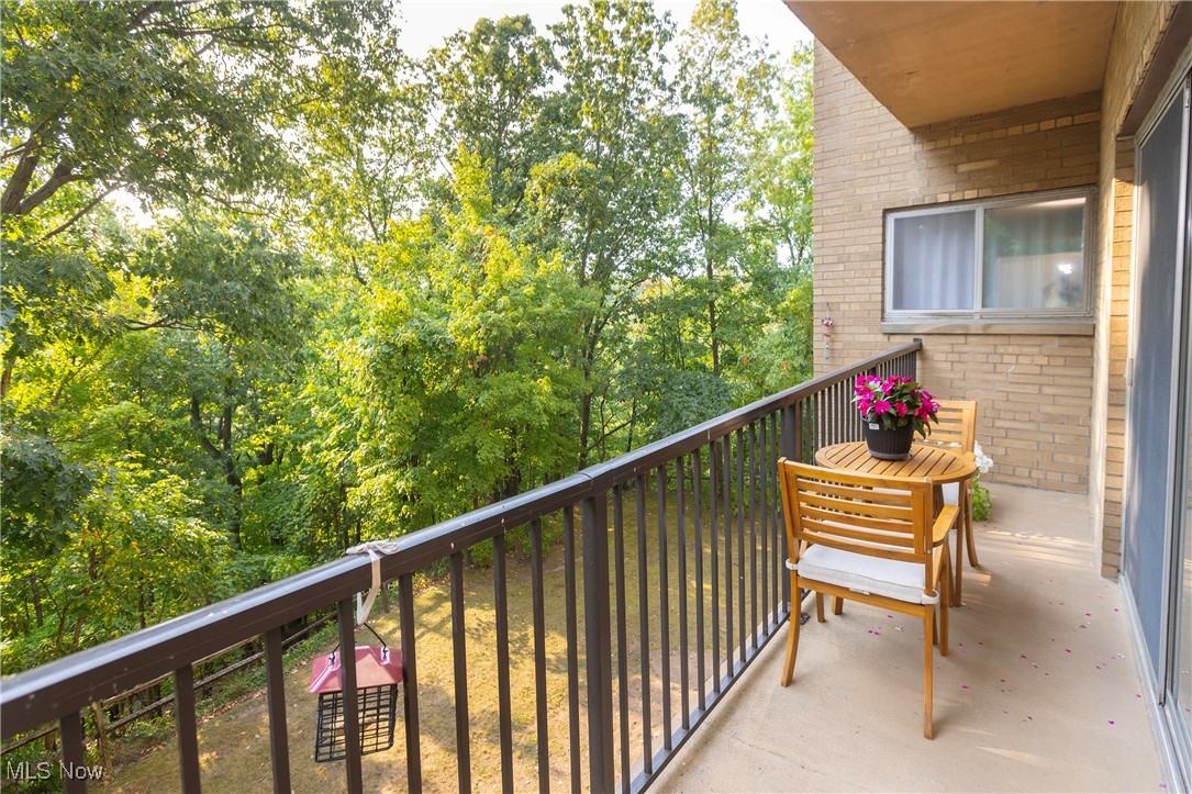 18501 Hilliard Boulevard Rocky River OH 44116