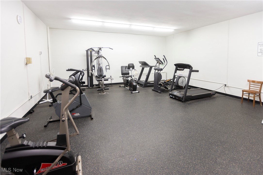 18501 Hilliard Boulevard Rocky River OH 44116