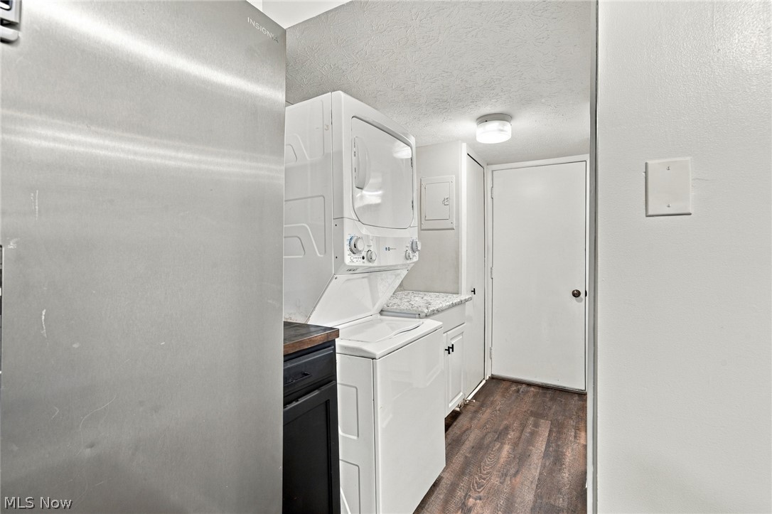 5570 Barton Road North Olmsted OH 44070