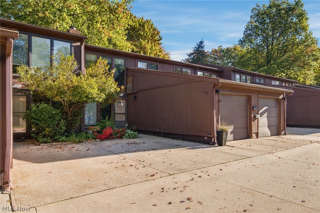 5570 Barton Road North Olmsted OH 44070