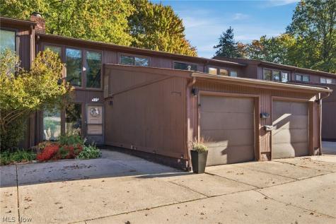 5570 Barton Road North Olmsted OH 44070