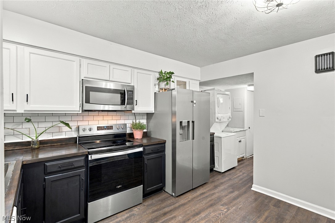 5570 Barton Road North Olmsted OH 44070