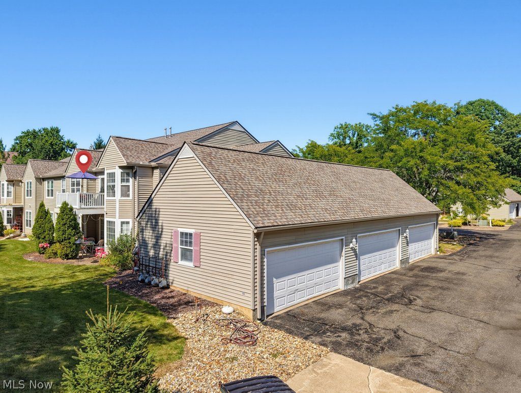 1005 Canyon View Road Sagamore Hills OH 44067
