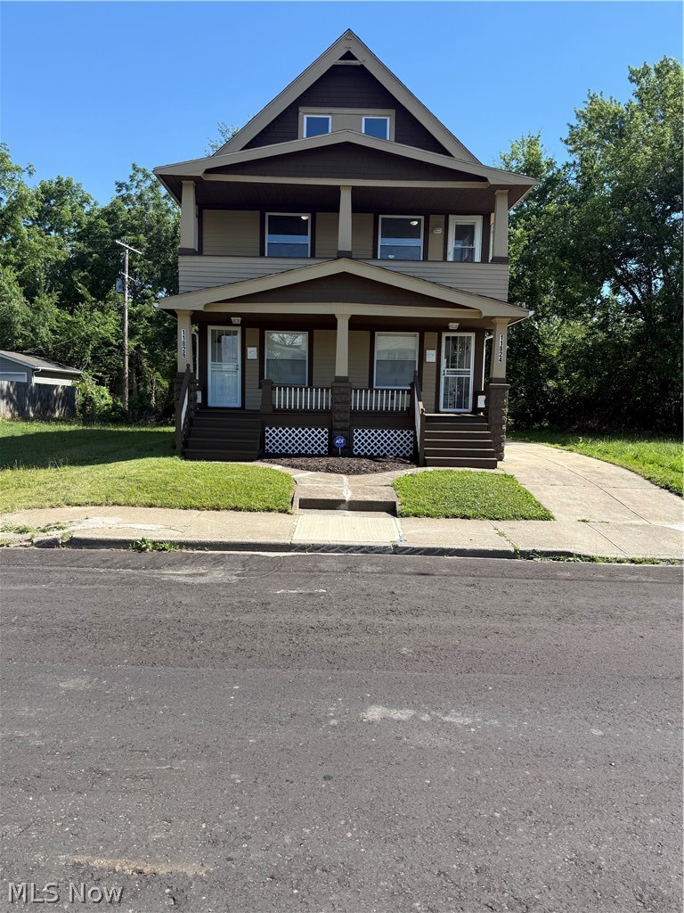 11824 Honeydale Avenue Cleveland OH 44120