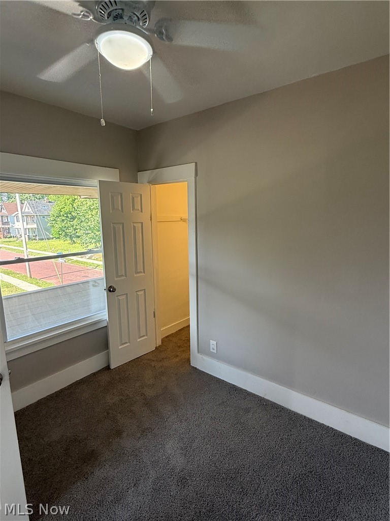 11824 Honeydale Avenue Cleveland OH 44120