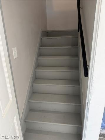 11824 Honeydale Avenue Cleveland OH 44120