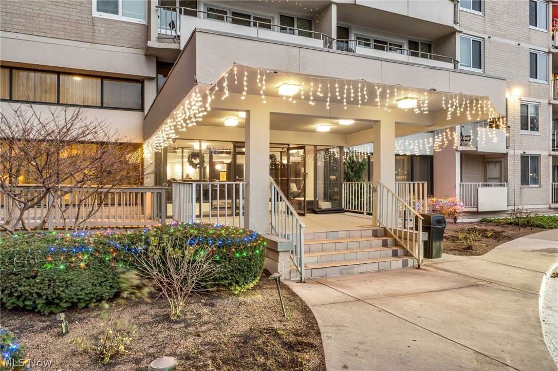 12900 Lake Avenue Lakewood OH 44017