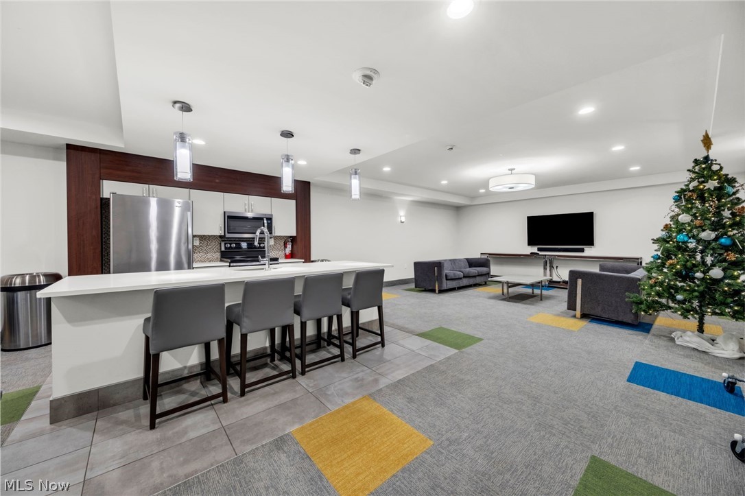 12900 Lake Avenue Lakewood OH 44017