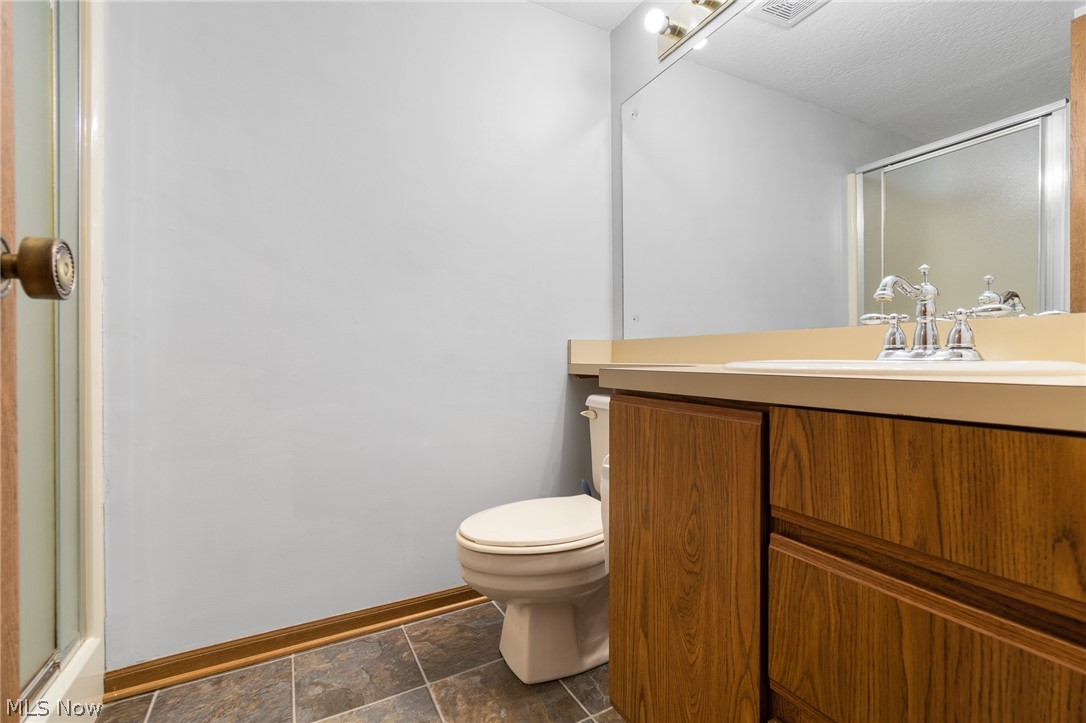 227-E Portage Lakes Drive Akron OH 44319