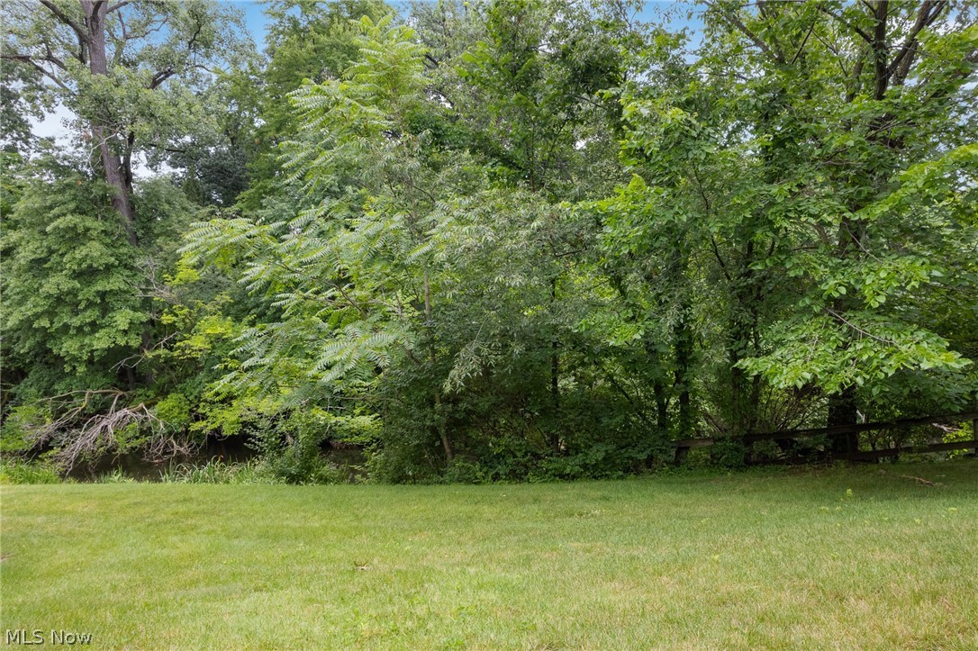 227-E Portage Lakes Drive Akron OH 44319