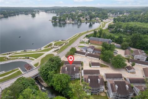 227-E Portage Lakes Drive Akron OH 44319