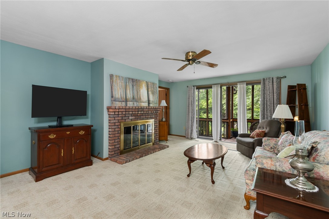 227-E Portage Lakes Drive Akron OH 44319