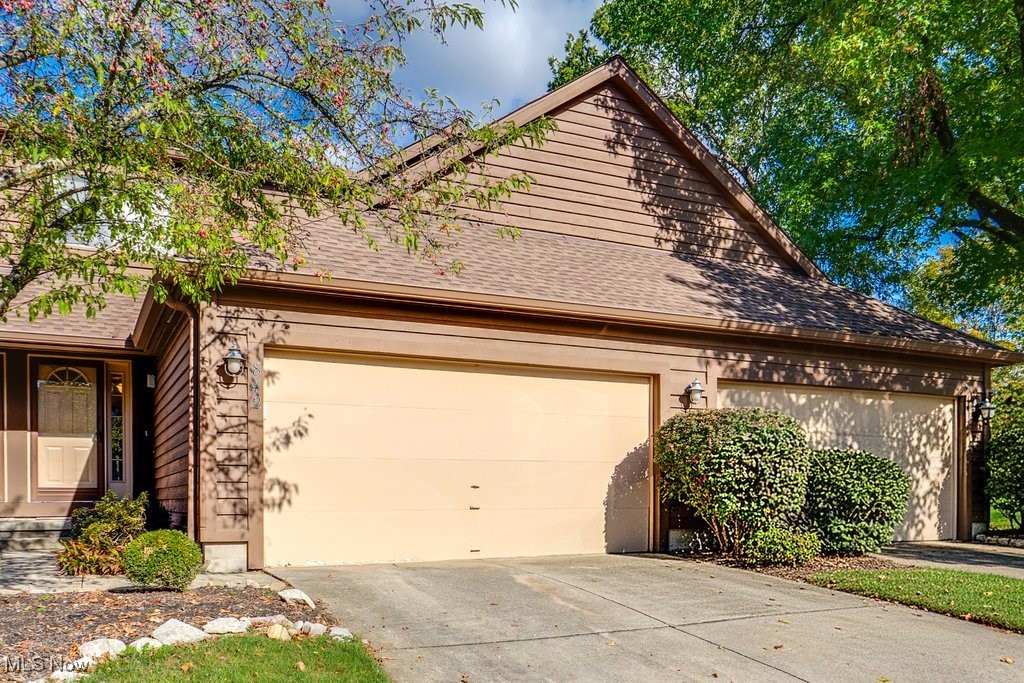 842 Arboretum Circle Northfield OH 44067