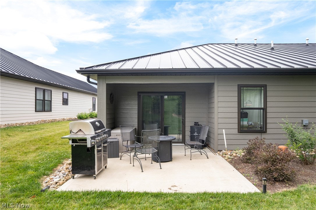 1013 Sycamore Lane Millersburg OH 44654