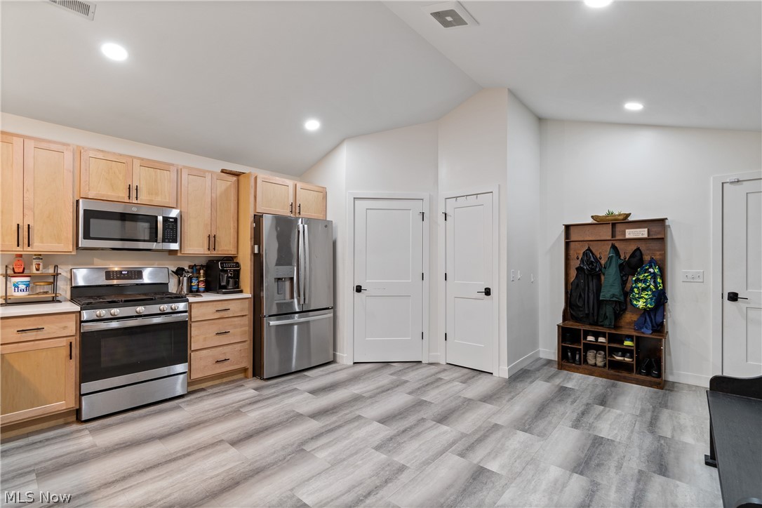 1013 Sycamore Lane Millersburg OH 44654