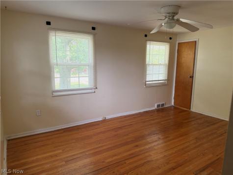 294 E 235th Street Euclid OH 44123