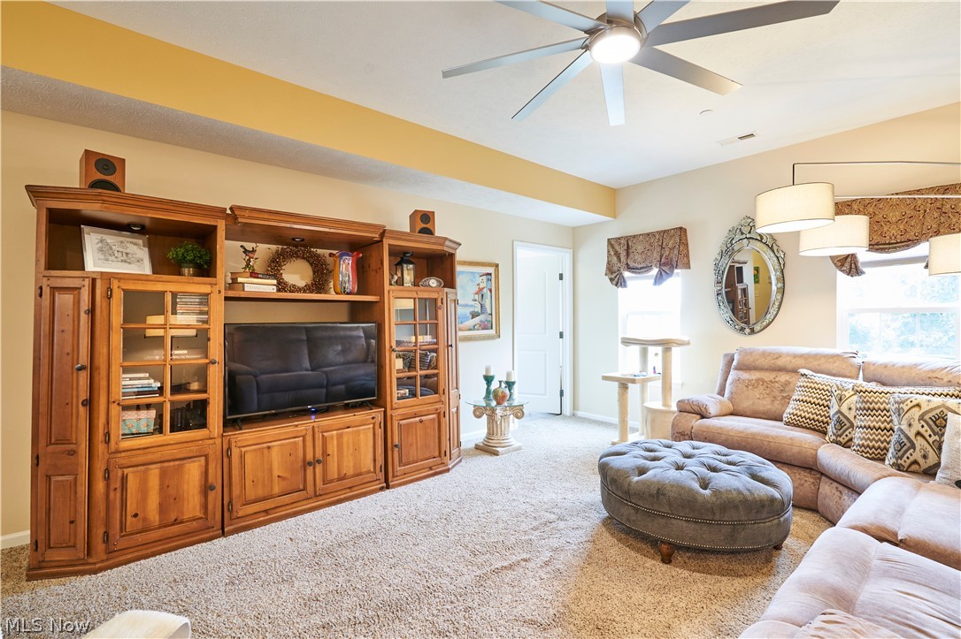 38083 Euclid Avenue Willoughby OH 44094