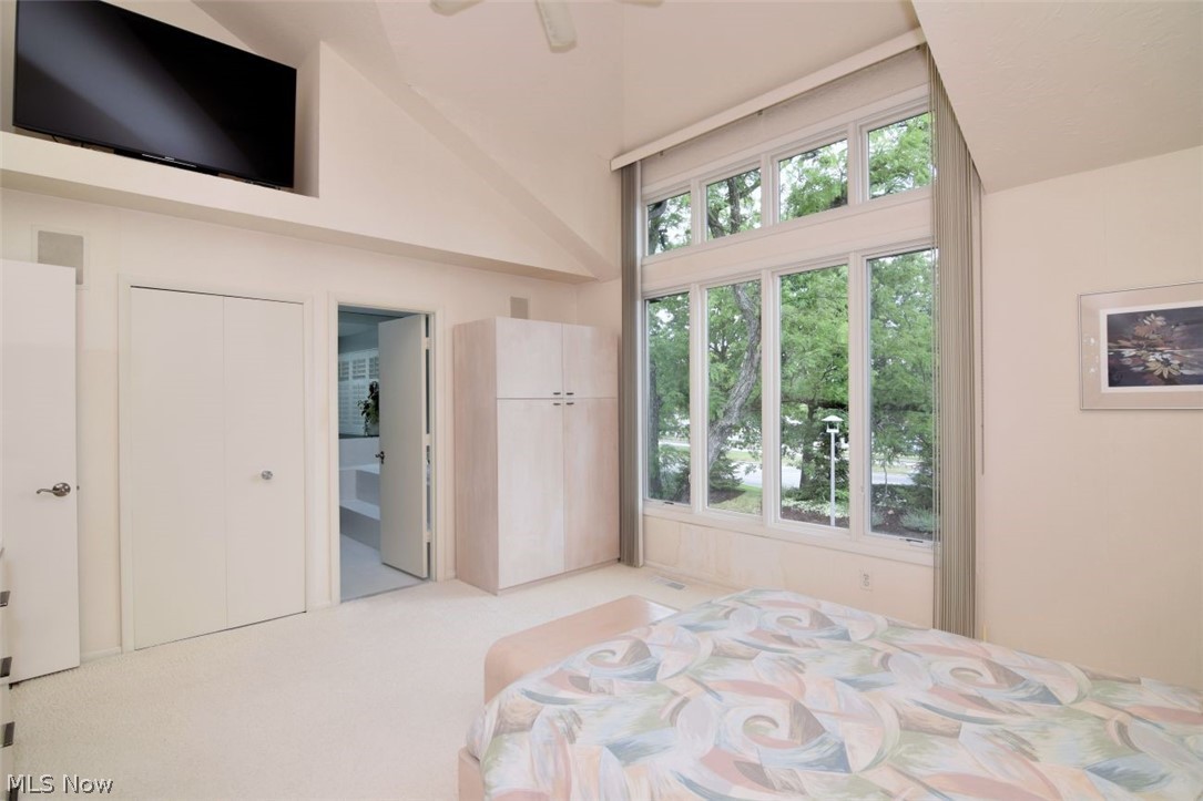 25450 Fairmount Beachwood OH 44122