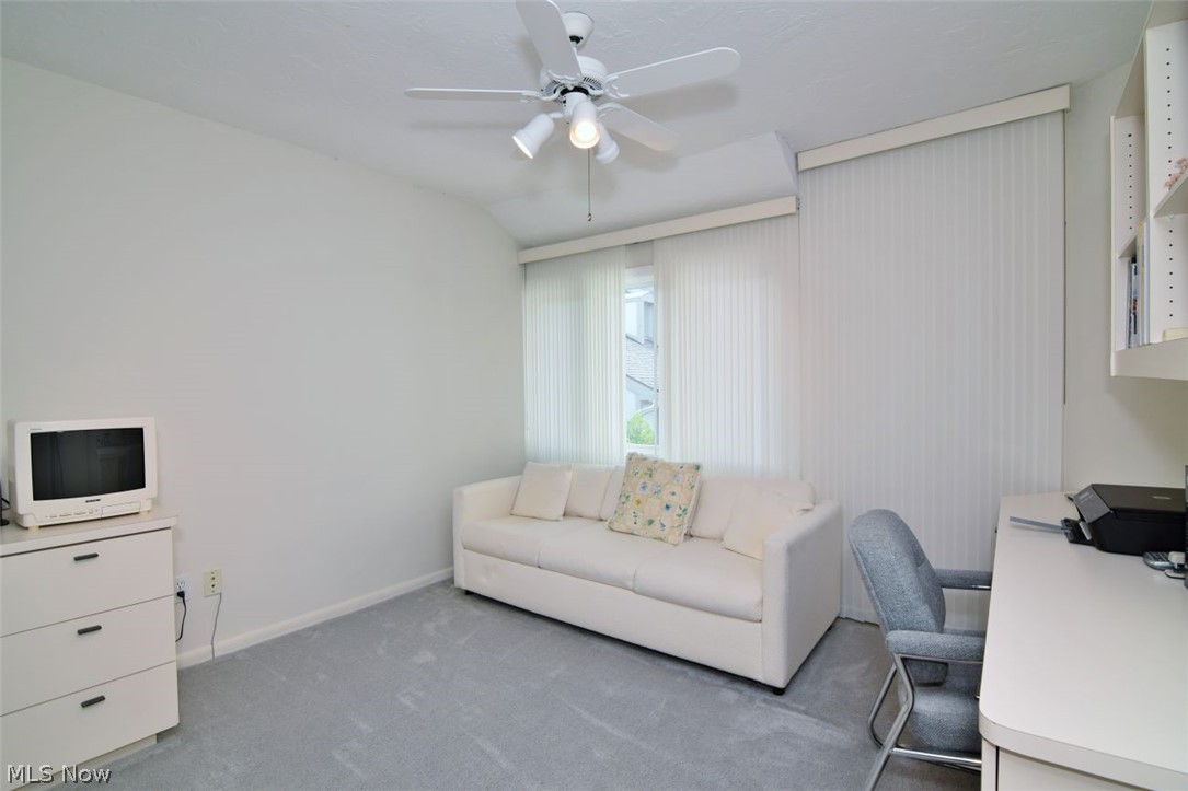 25450 Fairmount Beachwood OH 44122