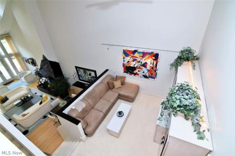 25450 Fairmount Beachwood OH 44122