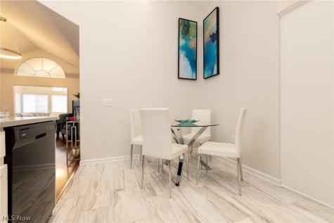261 Arlington Drive Aurora OH 44202