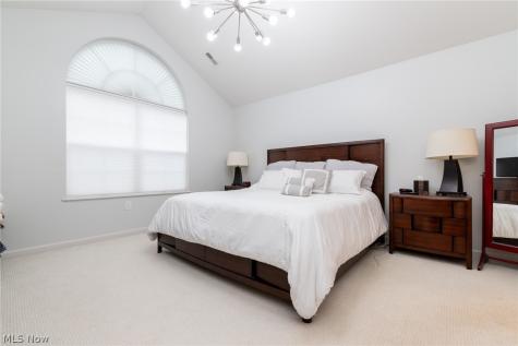 261 Arlington Drive Aurora OH 44202