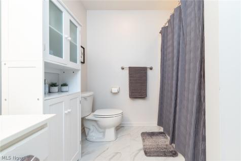 261 Arlington Drive Aurora OH 44202