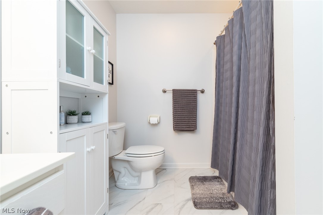261 Arlington Drive Aurora OH 44202