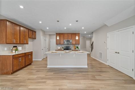 27861 Ironwood Court Westlake OH 44145