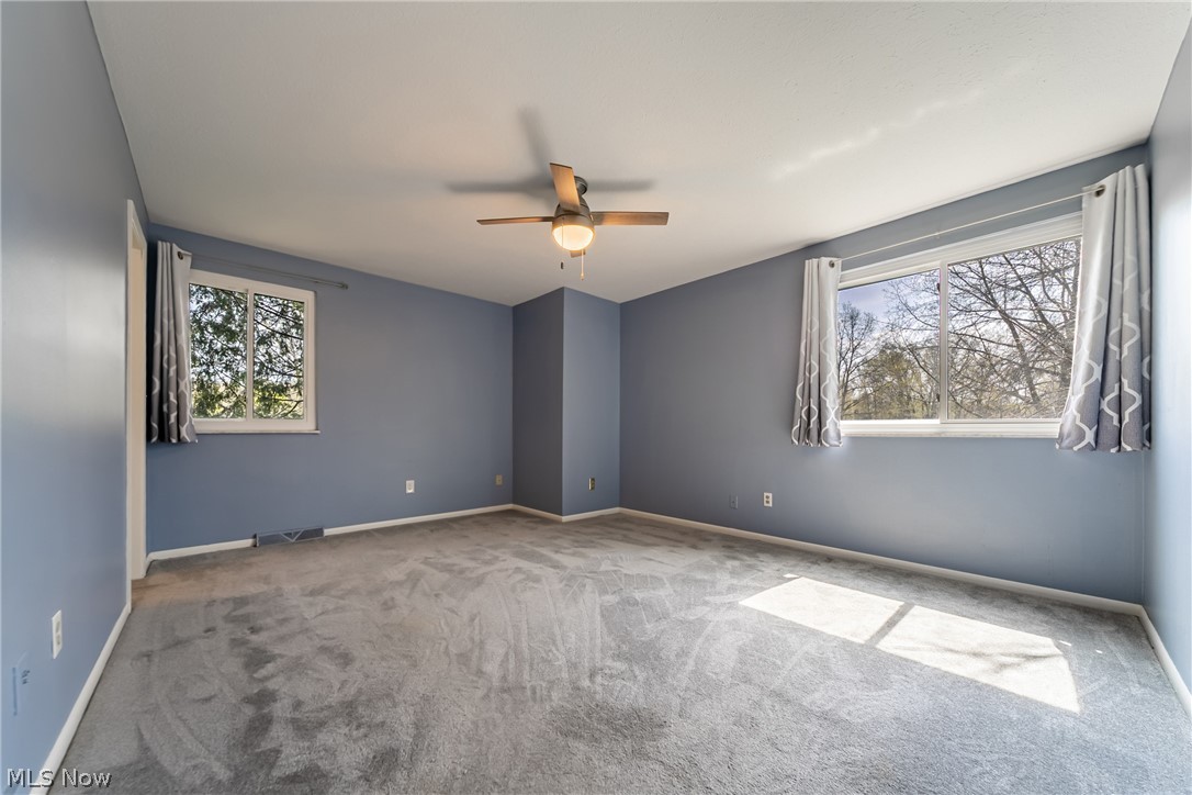 68 Landings Way Avon Lake OH 44012