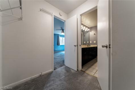 68 Landings Way Avon Lake OH 44012