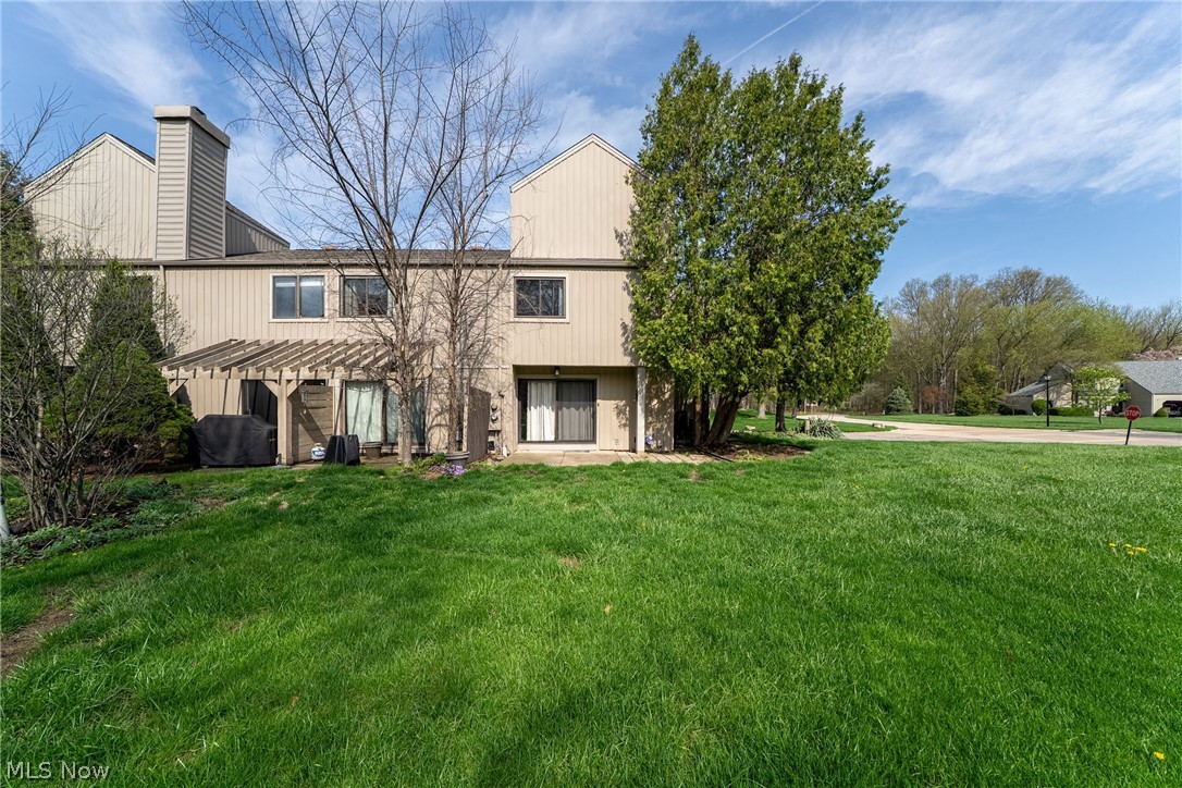 68 Landings Way Avon Lake OH 44012