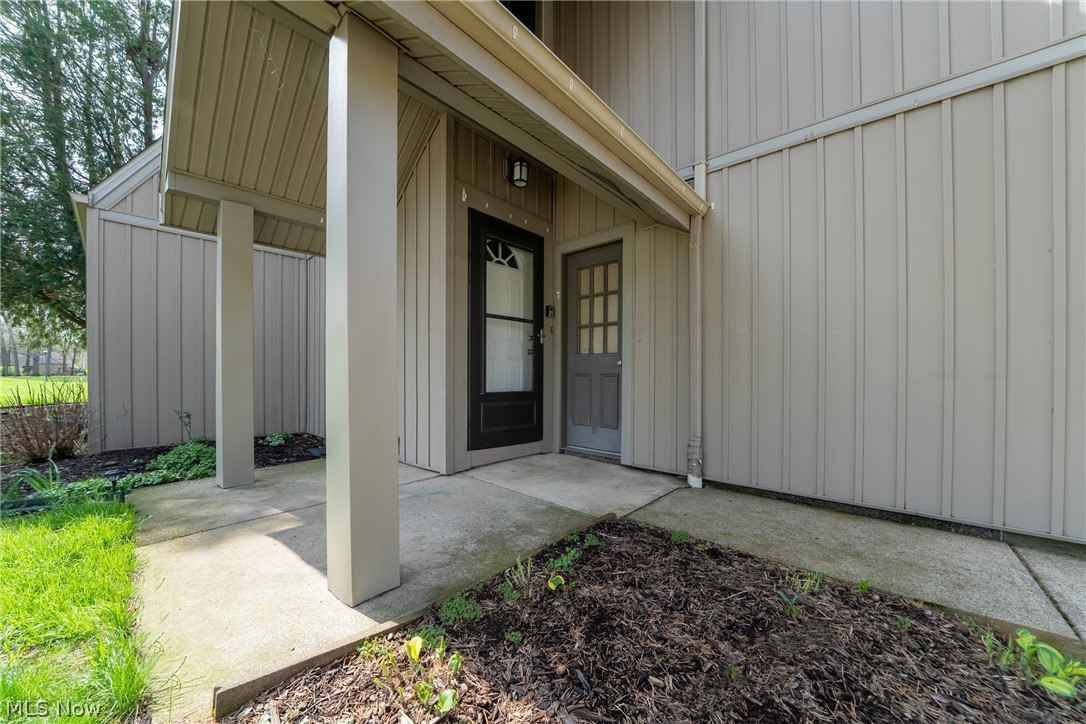 68 Landings Way Avon Lake OH 44012