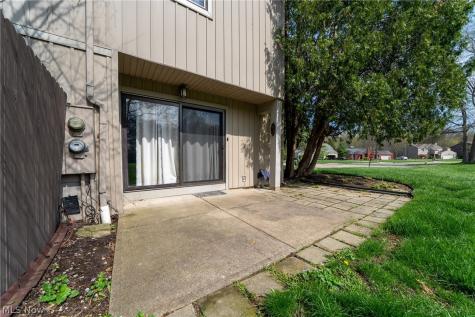 68 Landings Way Avon Lake OH 44012