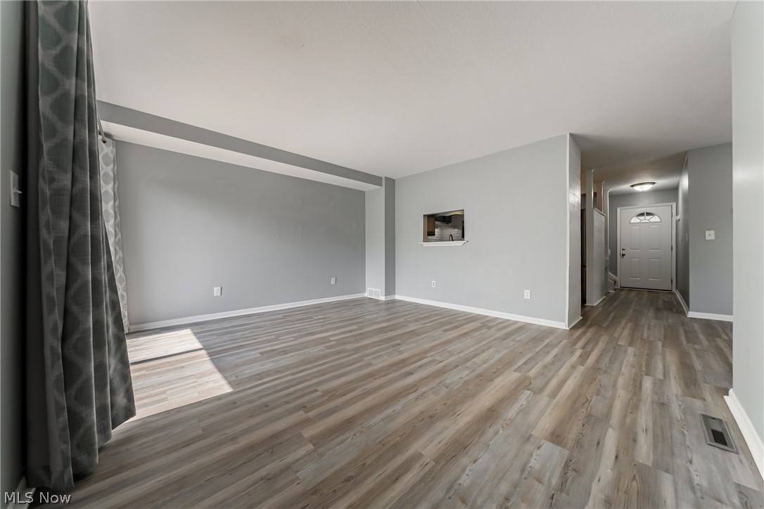 68 Landings Way Avon Lake OH 44012