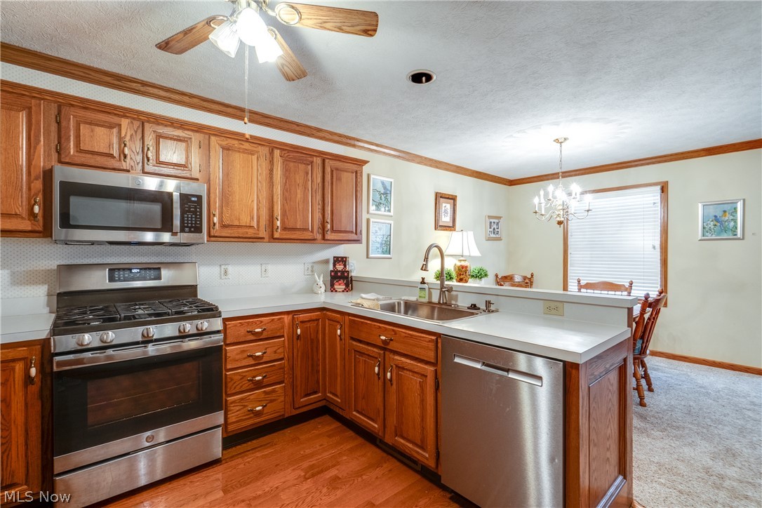 332 W Heatherwood Drive Barberton OH 44203
