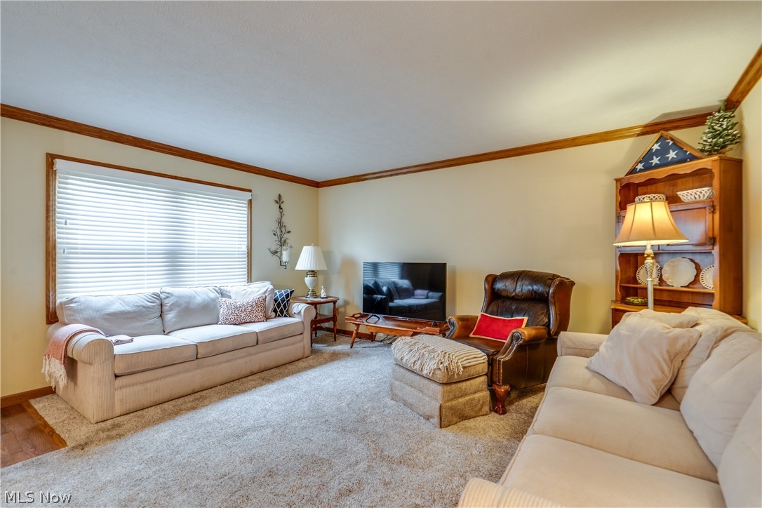 332 W Heatherwood Drive Barberton OH 44203