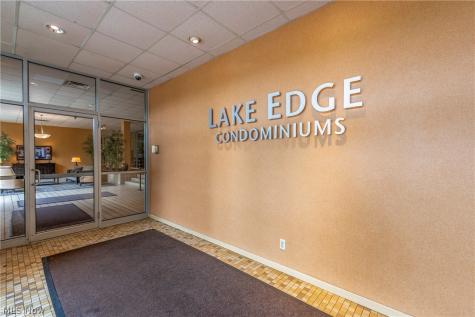 10301 Lake Avenue Cleveland OH 44102