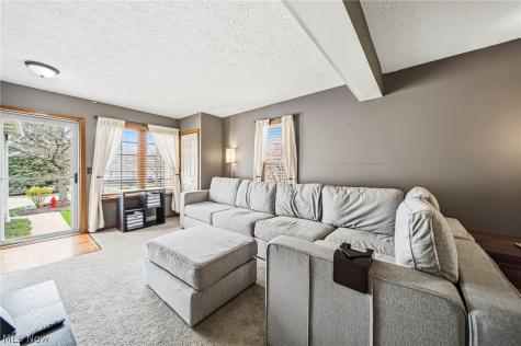 1846 Hobbits Way Brunswick OH 44212