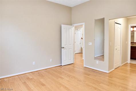 29433 Hummingbird Circle Westlake OH 44145