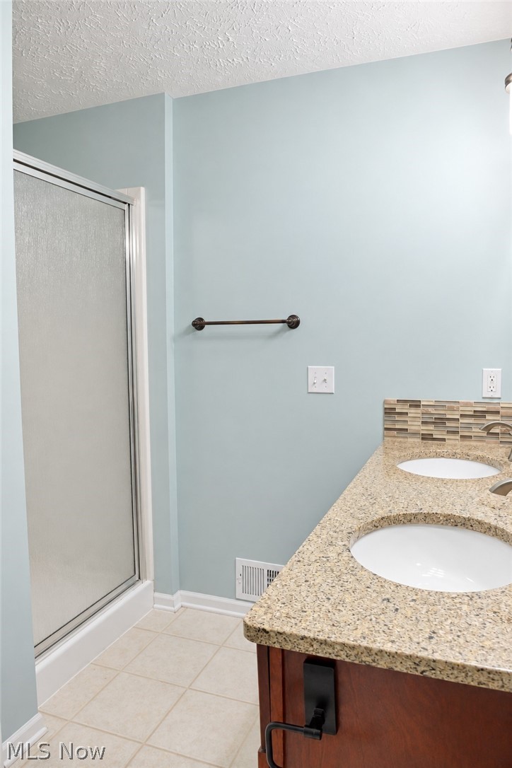 29433 Hummingbird Circle Westlake OH 44145