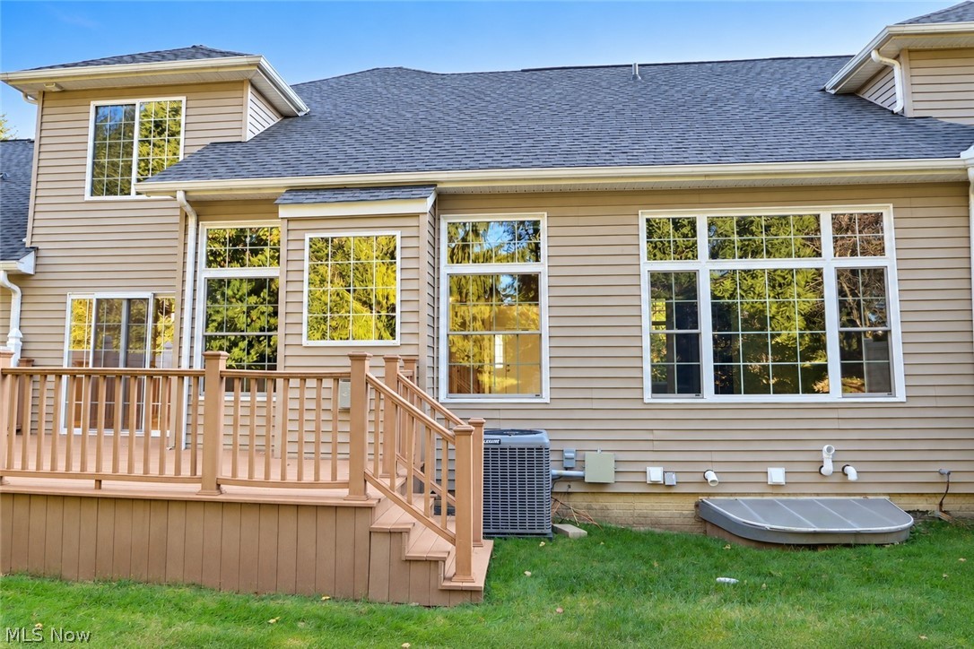 29433 Hummingbird Circle Westlake OH 44145