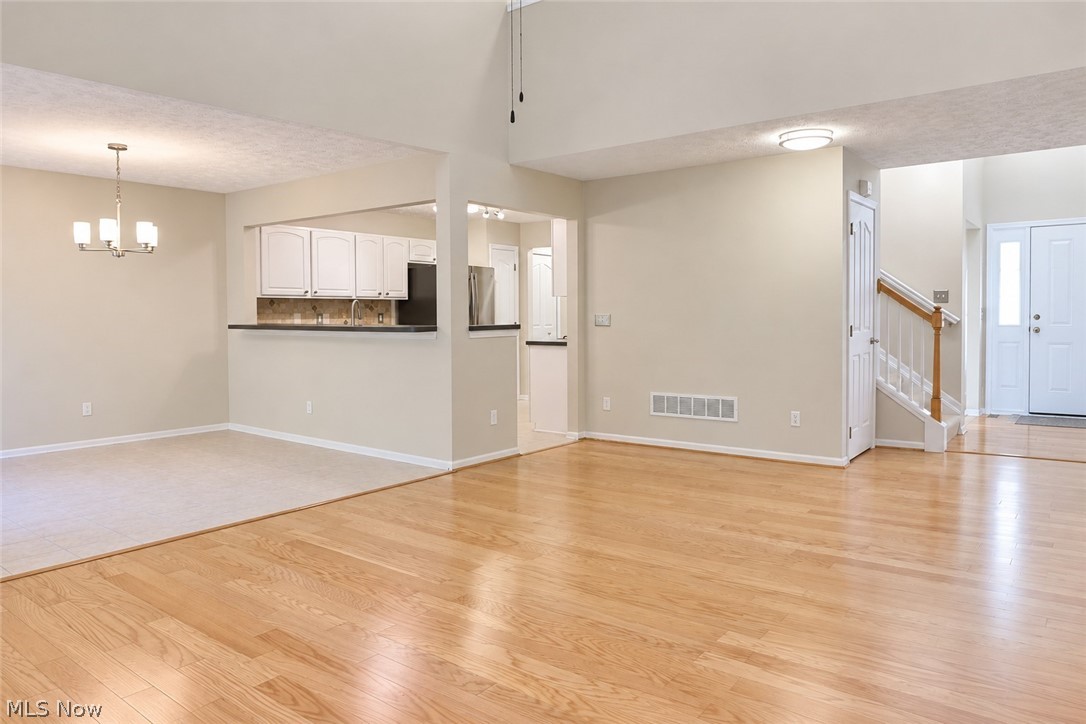 29433 Hummingbird Circle Westlake OH 44145